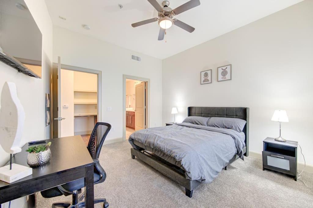 Апартаменты Chic 1Br Near Nrg With Pool Wifi Freeparking Хьюстон Экстерьер фото
